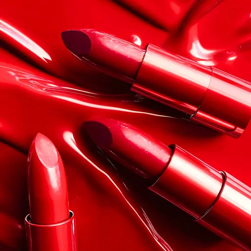RED LIPSTICK
